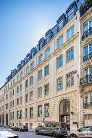 7 rue de Madrid, Paris à louer - Photo de l’immeuble – Image 1 sur 9