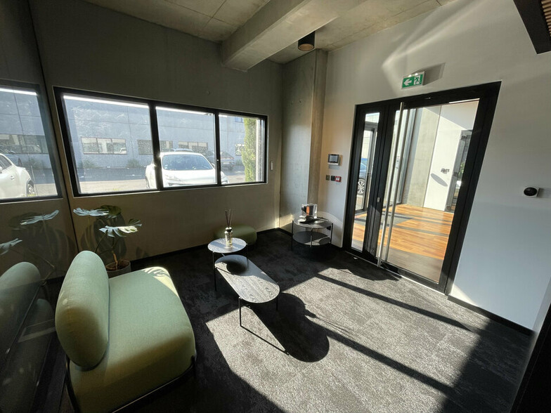Bureau dans Rillieux-la-Pape à louer - Photo intérieure – Image 1 sur 7