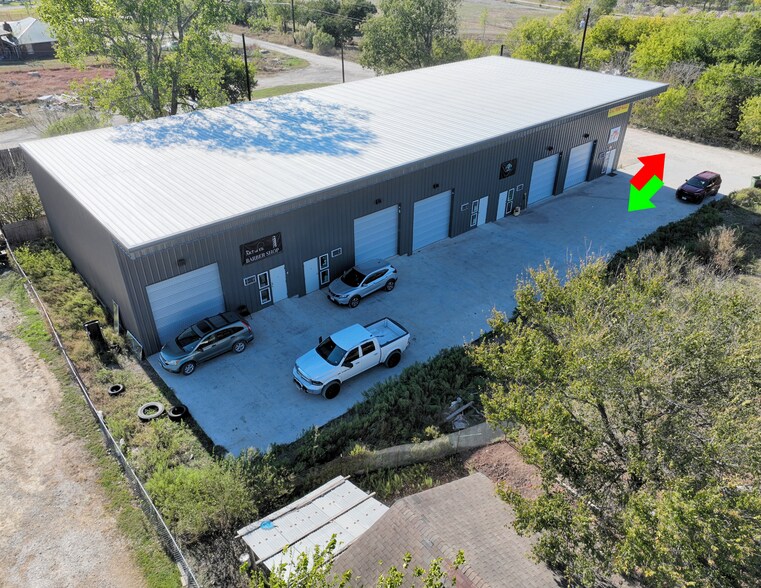 418 High Rd, Kyle, TX à louer - Photo principale – Image 1 sur 7