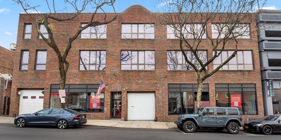 10 Broad St W, Fleetwood, NY à louer - Photo de l’immeuble – Image 1 sur 5