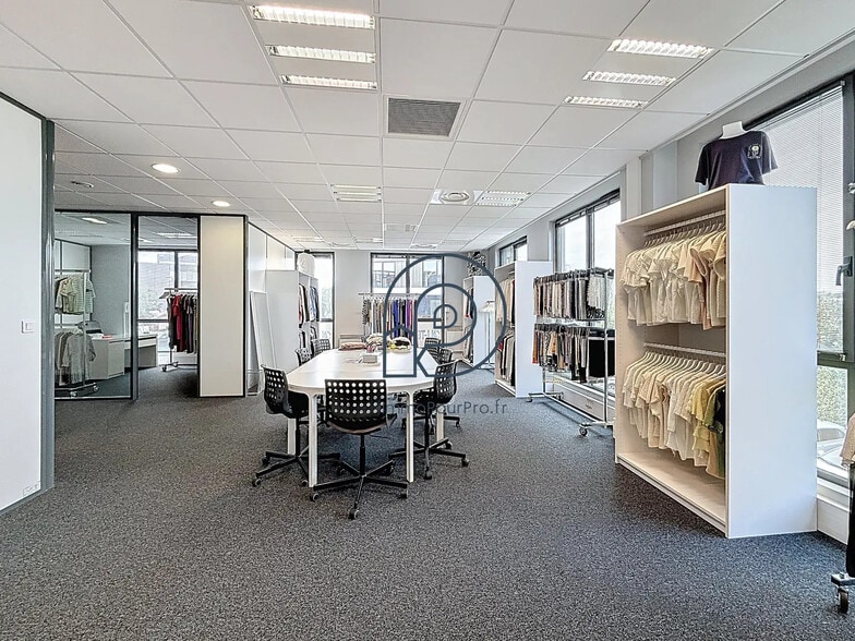 340 Avenue De La Marne, Marcq-en-Baroeul à vendre - Photo de l’immeuble – Image 3 sur 11