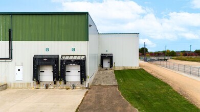 347 N 43rd Rd, Mendota, IL à louer Photo intérieure– Image 1 sur 8