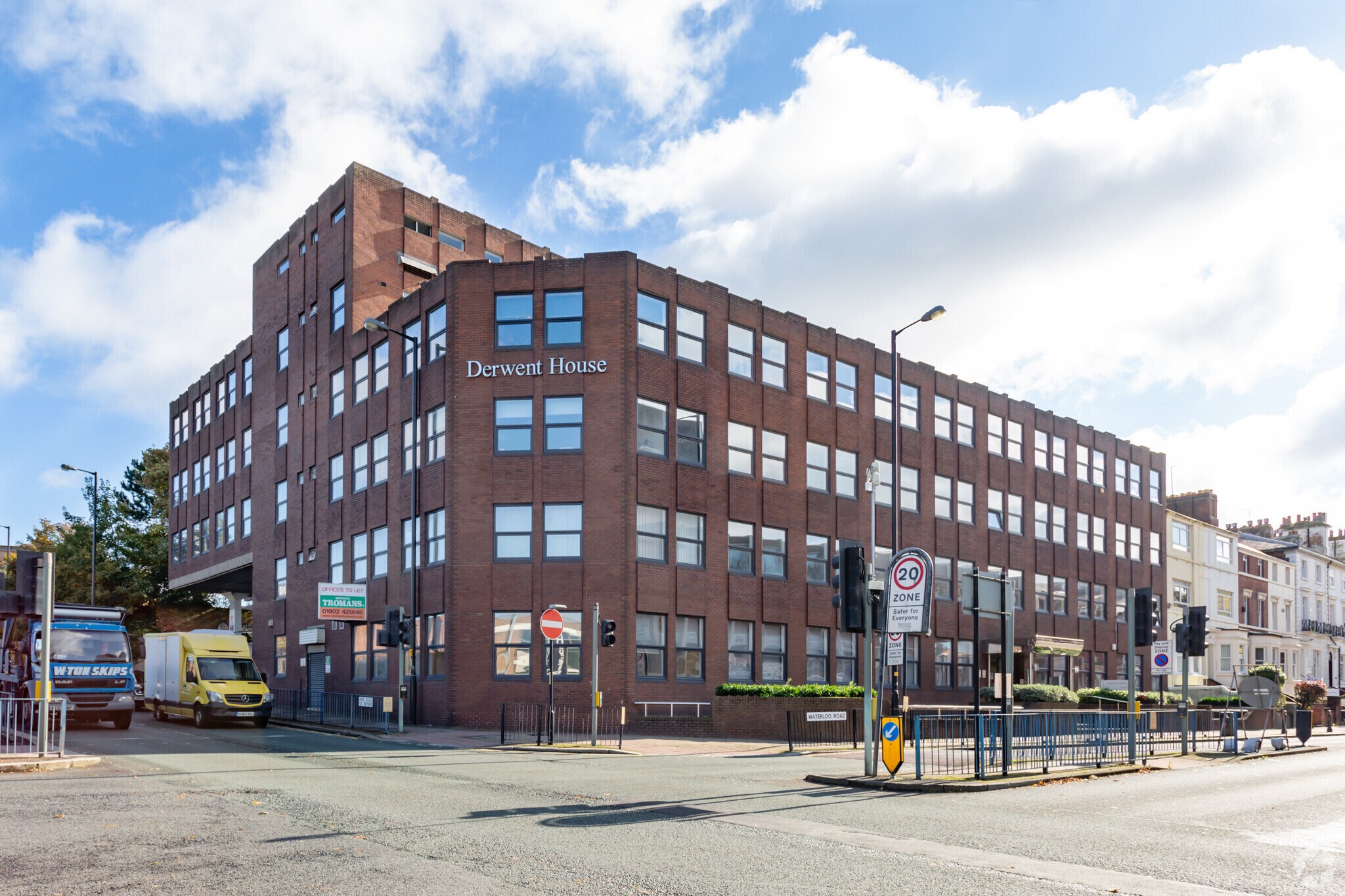 42-46 Waterloo Rd, Wolverhampton à louer Photo principale– Image 1 sur 4