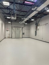 27200 Haggerty Rd, Farmington Hills, MI à louer Photo intérieure– Image 2 sur 2