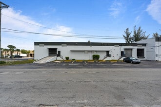 7361-7391 NW 78th St, Medley, FL à louer Photo intérieure– Image 2 sur 17