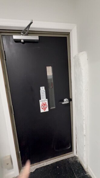 1648 E 14th St, Brooklyn, NY à louer - Vidéo sur l’annonce professionnelle – Image 2 sur 21