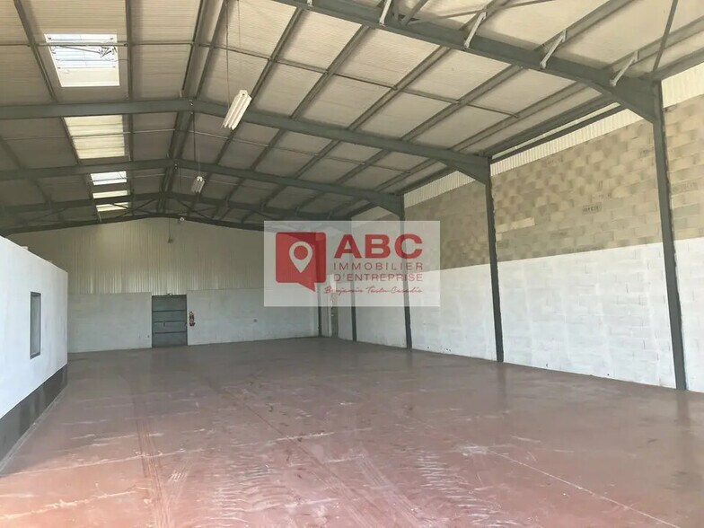 Local d’activités dans Saint-Gilles à louer - Photo intérieure – Image 1 sur 3