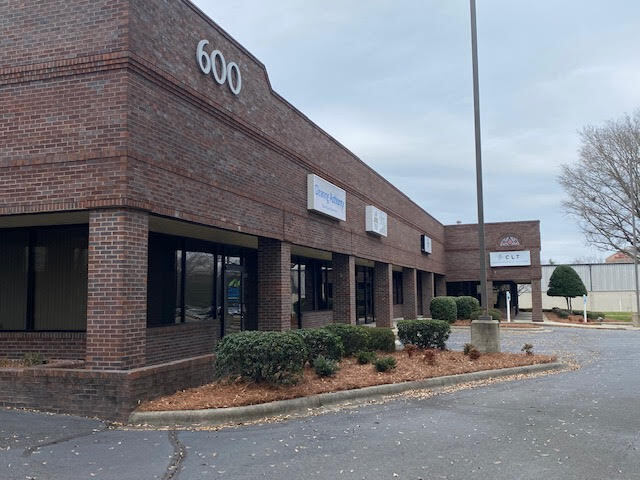 600 Towne Centre Blvd, Pineville, NC à louer - Photo de l’immeuble – Image 3 sur 8