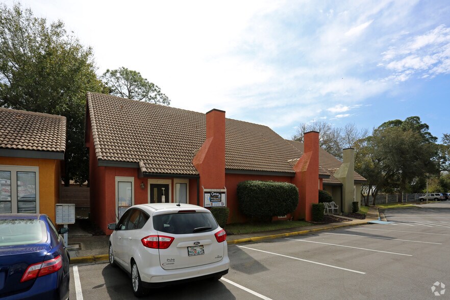 151 Mary Esther Blvd, Mary Esther, FL à louer - Photo de l’immeuble – Image 2 sur 2