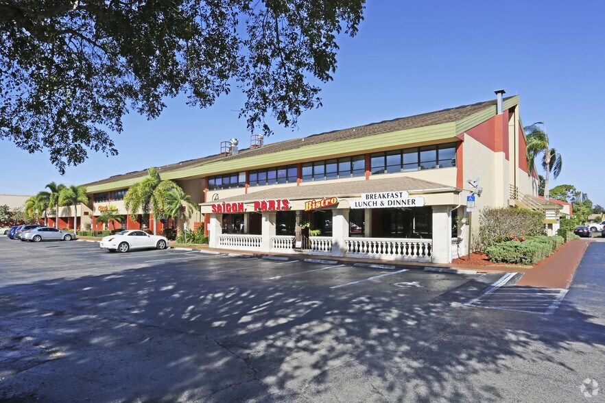 12995 S Cleveland Ave, Fort Myers, FL à vendre - Photo de l’immeuble – Image 2 sur 8