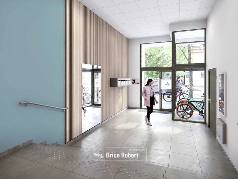 Bureau dans Lyon à vendre - Hall d’entrée – Image 2 sur 4