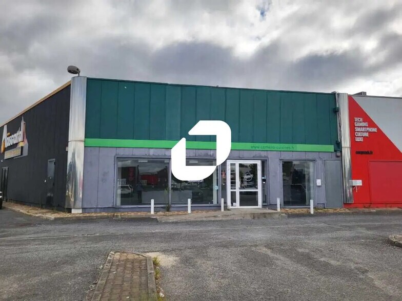 Local commercial dans Mérignac à louer - Photo de l’immeuble – Image 1 sur 4