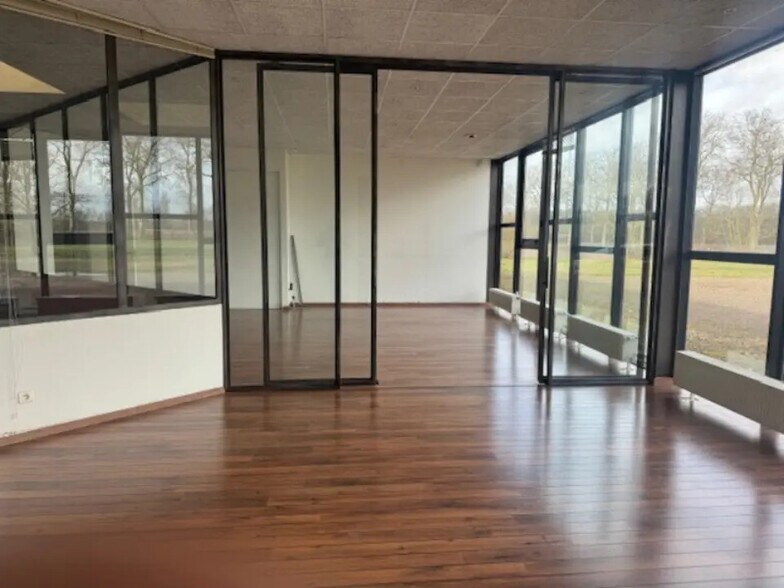 Local d'activités dans Perrigny à vendre - Photo de l’immeuble – Image 2 sur 7