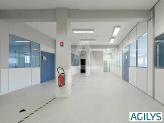 Plus de détails pour Local d'activités à louer