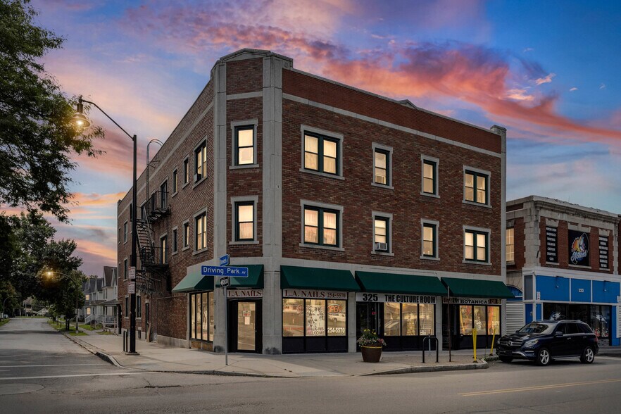 321 Driving Park Ave, Rochester, NY à vendre - Photo de l’immeuble – Image 2 sur 42