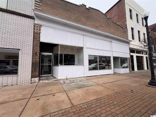 607-611 Maine St, Quincy, IL à louer - Photo de l’immeuble – Image 1 sur 3