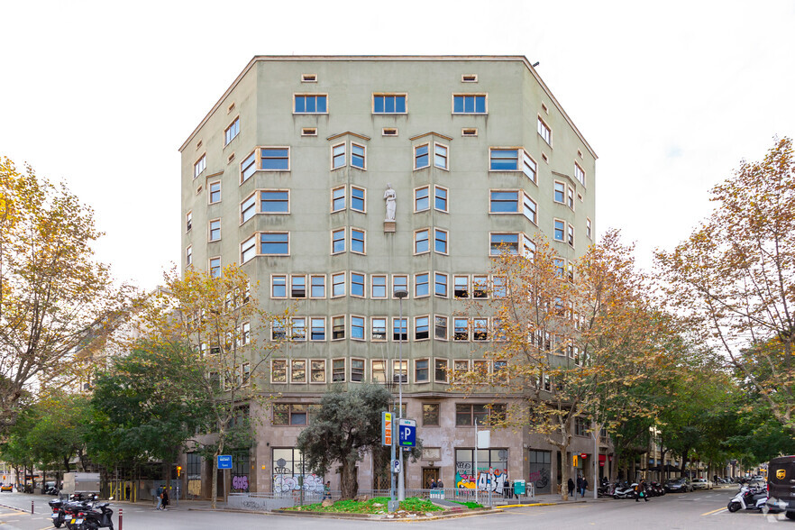 Carrer De Pau Claris, 81, Barcelone, Barcelona à louer - Photo principale – Image 1 sur 4