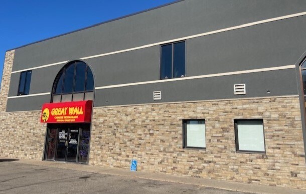 108 S Minnesota Ave, Saint Peter, MN à louer - Photo de l’immeuble – Image 3 sur 5