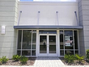 7035 Philips Hwy, Jacksonville, FL à louer Photo intérieure– Image 1 sur 5