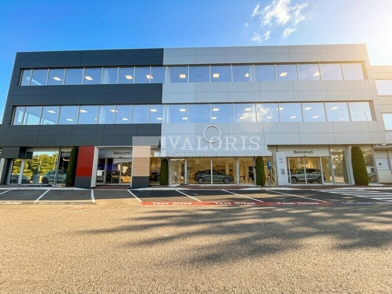 556 Avenue Du Campon, Le Cannet à louer - Photo de l’immeuble – Image 1 sur 7