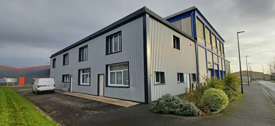 Bureau dans Cormelles-le-Royal à louer Photo de l’immeuble– Image 1 sur 13