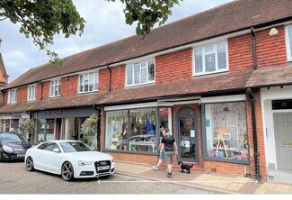 Plus de détails pour 21 High St, Byfleet - Local commercial à louer