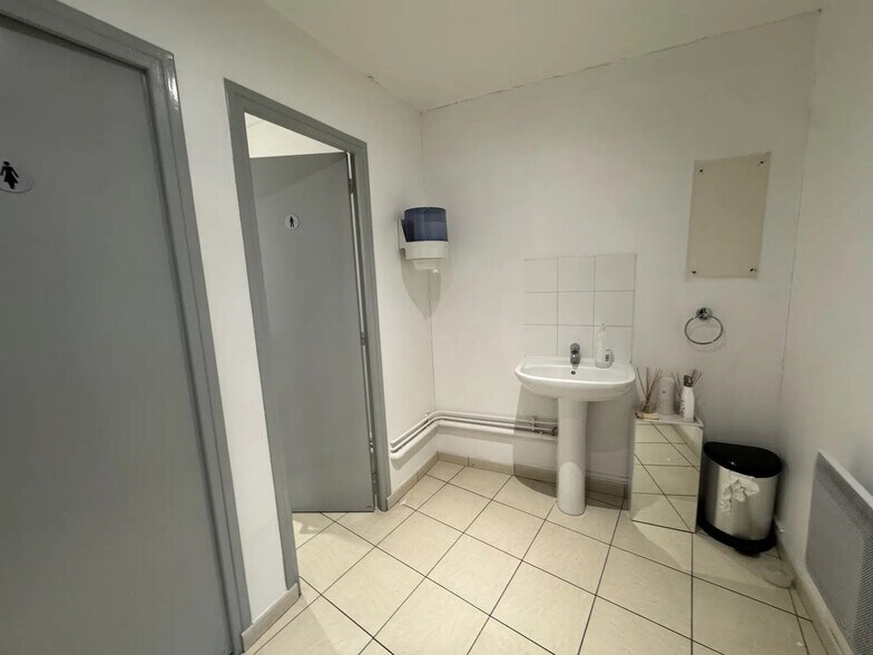 Bureau dans Houilles à louer - Photo intérieure – Image 3 sur 12