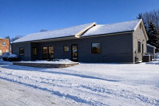 Plus de détails pour 118 N Broadway St, Stanley, WI - Local commercial à vendre