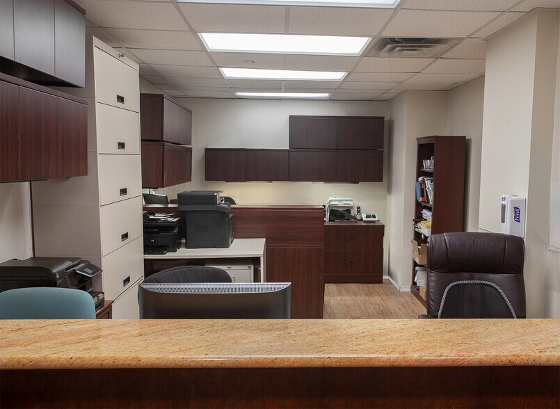 184-188 E 70th St, New York, NY à vendre - Photo intérieure – Image 2 sur 56