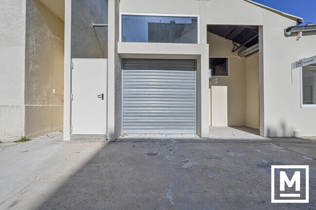 Plus de détails pour 152 Rue De Paris, Montreuil - Local d'activités à louer