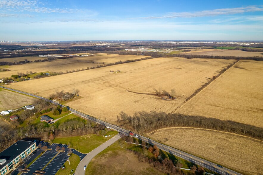 7620 Jackson Pike, Lockbourne, OH à vendre - Photo de l’immeuble – Image 1 sur 4