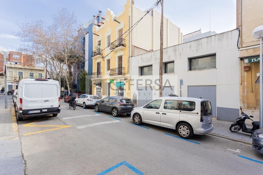 Bureaux/Local commercial dans Barcelone, Barcelona à louer - Photo de l’immeuble – Image 3 sur 3