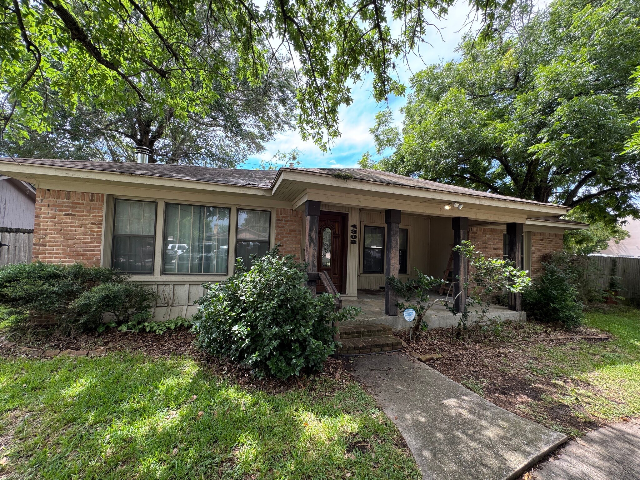 4302 Continental Dr, Houston, TX à vendre Photo principale– Image 1 sur 9