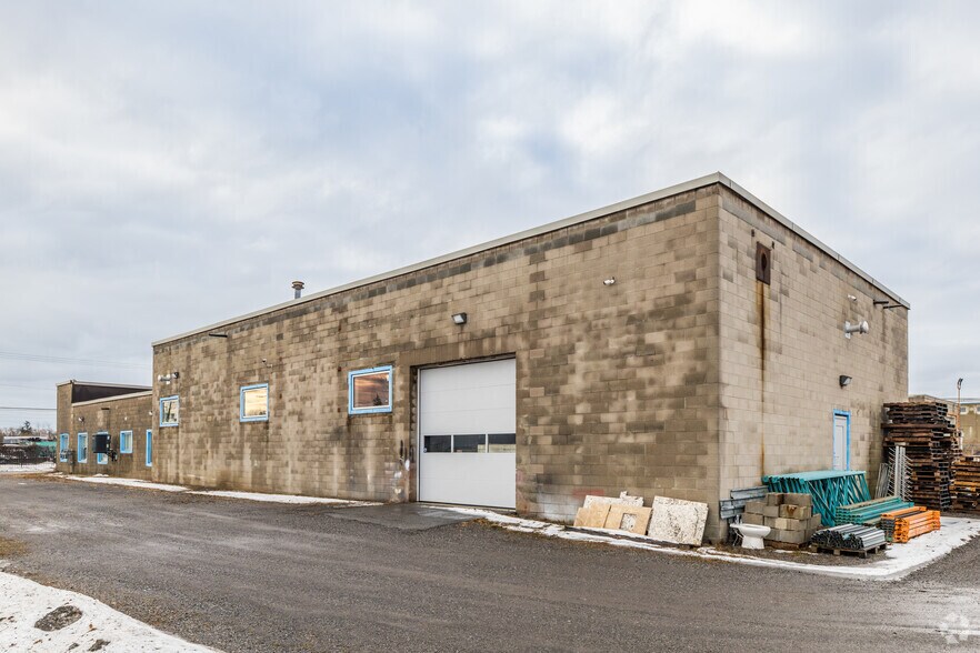 75 Bongard Ave, Ottawa, ON à vendre - Photo de l’immeuble – Image 2 sur 3