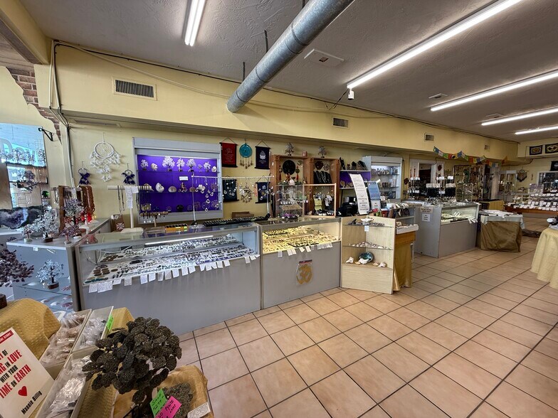 121 W International Speedway Blvd, Daytona Beach, FL à vendre - Photo intérieure – Image 3 sur 10