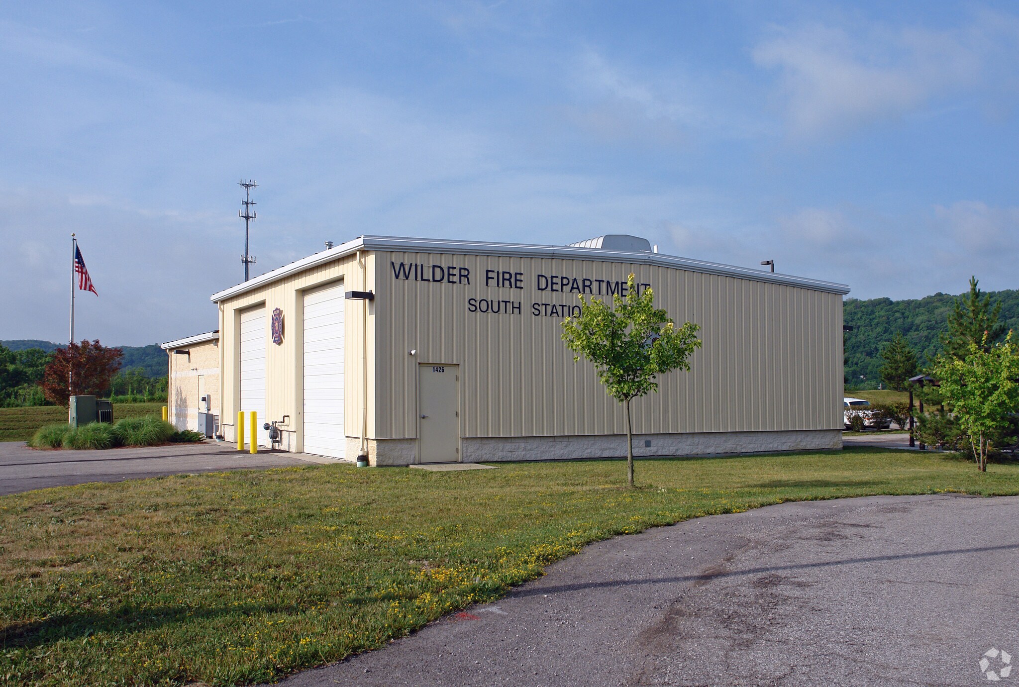 1426 Gloria Terrell Dr, Wilder, KY à vendre Photo principale– Image 1 sur 8