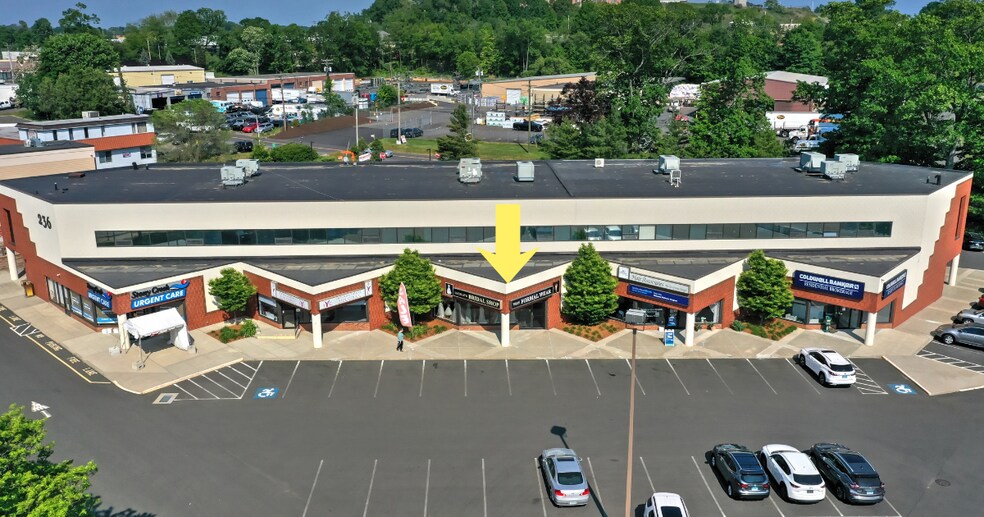 236 Boston Post Rd, Orange, CT à louer - Photo de l’immeuble – Image 1 sur 3