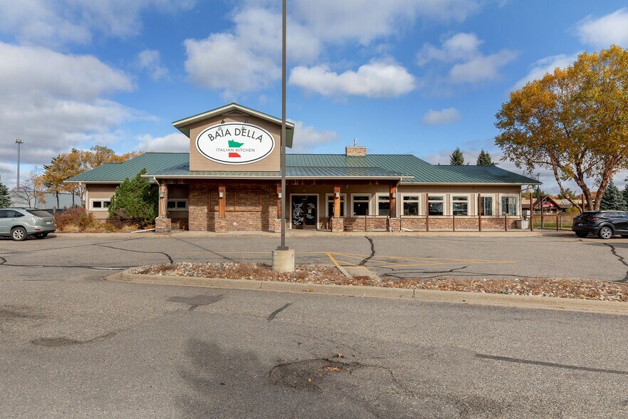 15115 Edgewood Dr, Brainerd, MN à vendre - Photo de l’immeuble – Image 3 sur 30