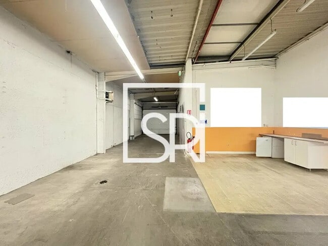 Plus de détails pour Local commercial à louer