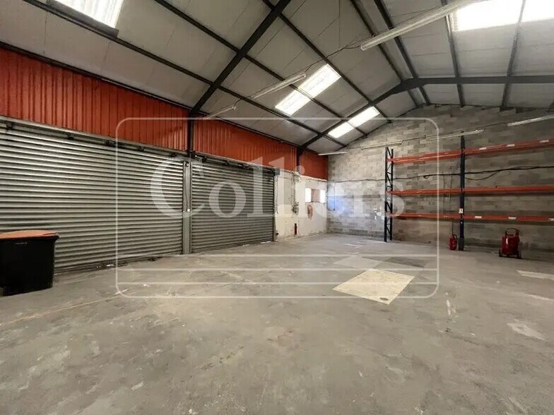 Local d’activités dans Aubagne à louer - Photo intérieure – Image 3 sur 5