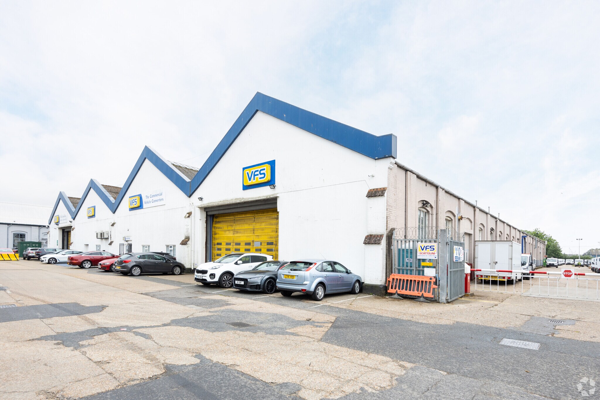 Chickenhall Ln, Eastleigh à louer Photo principale– Image 1 sur 5