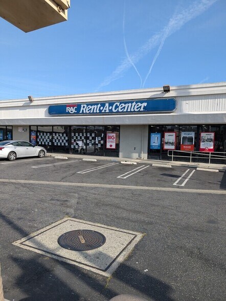 111 W Pacific Coast Hwy, Wilmington, CA à louer - Photo principale – Image 1 sur 6