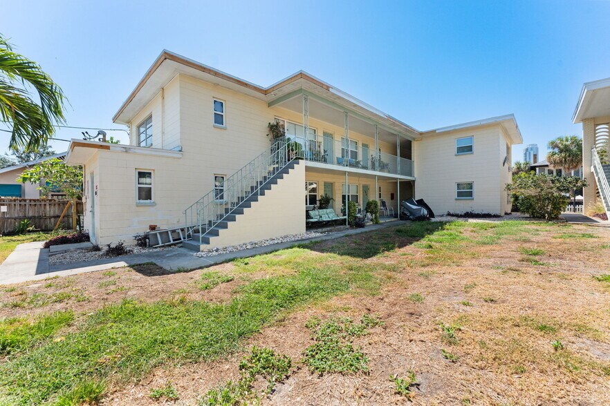 105 7th Ave N, Saint Petersburg, FL à vendre - Photo de l’immeuble – Image 3 sur 26
