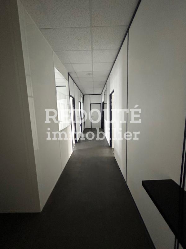 Plus de détails pour Bureau à vendre