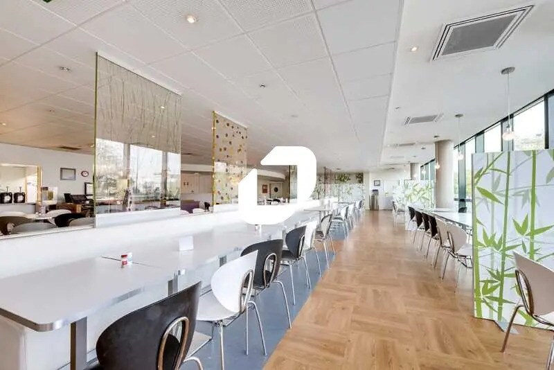 40 Quai Jean Compagnon, Ivry-sur-Seine à louer - Photo de l’immeuble – Image 2 sur 13