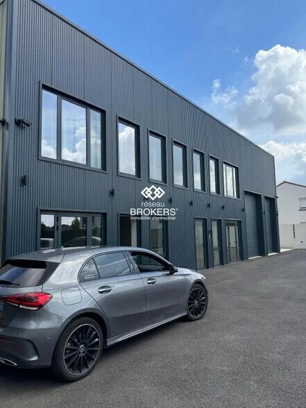 Industriel/Logistique dans Arpajon à louer - Photo de l’immeuble – Image 1 sur 10
