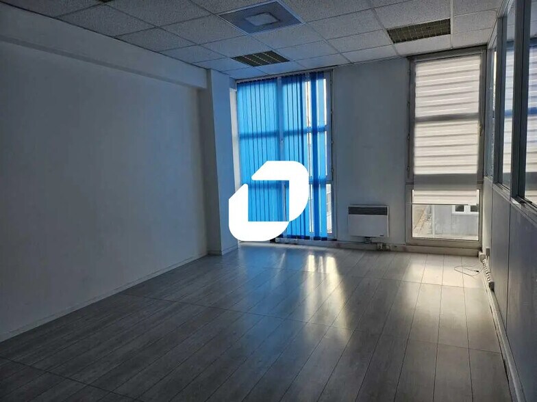 Bureau dans Montpellier à louer - Photo de l’immeuble – Image 3 sur 13