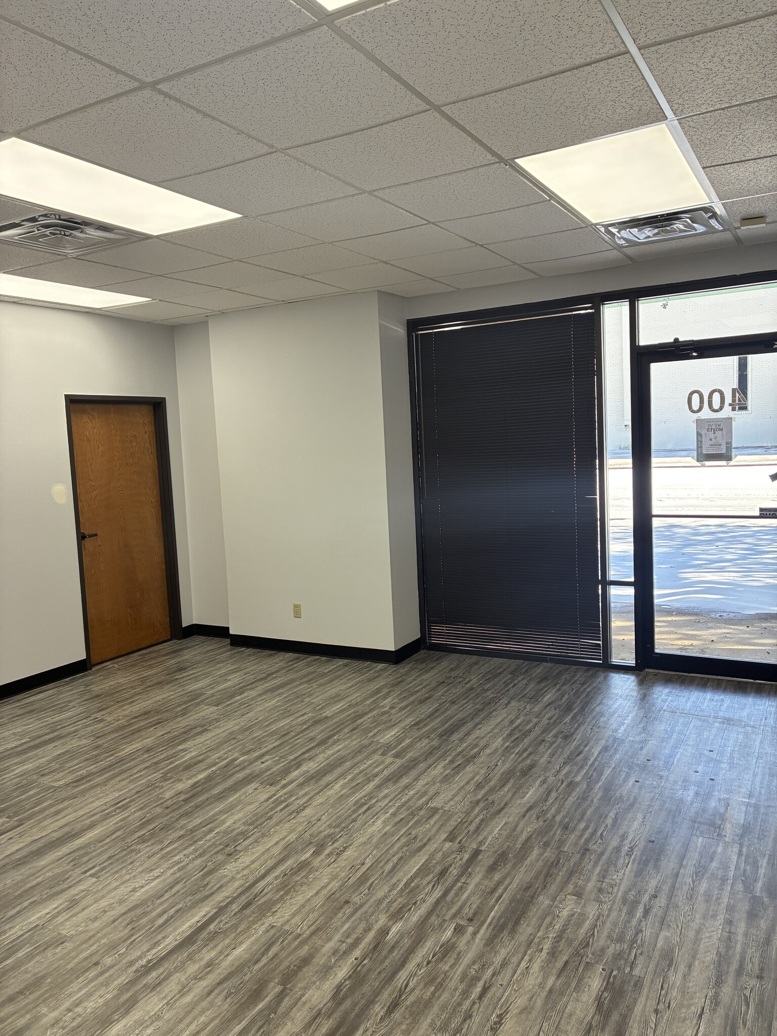 13500 Midway Rd, Farmers Branch, TX à louer Photo intérieure– Image 1 sur 11