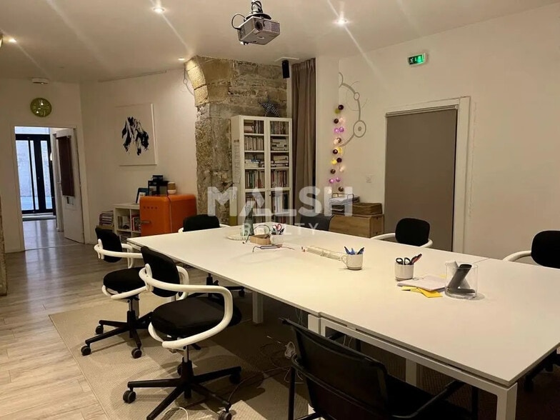 Local commercial dans Lyon à louer - Photo intérieure – Image 1 sur 7