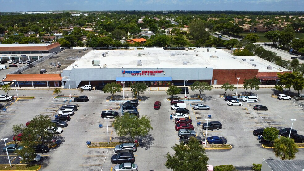 3102-3372 S University Dr, Miramar, FL à louer - Photo de l’immeuble – Image 3 sur 15